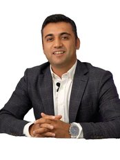 Dr Mehdi Deniz - Surgeon at Uniqus Health