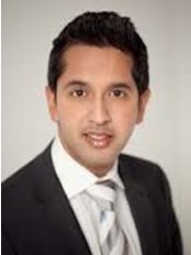 Dr Maisam Fazel - Surgeon at Refresh Cosmetic Surgery - Spire Thames Valley Hospital
