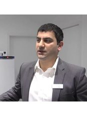 Dr Asher Siddiqi - Surgeon at Liverpool Private Hospital