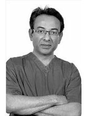 Medical Director, Dr Ali Jahan - Surgeon at Sante Clinic