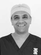 Dr Apul Parikh - Doctor at Harrods Wellness Clinic 