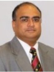 Mr Shivram Singh - Surgeon at Nu Cosmetic Clinic Nottingham