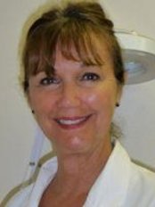 Dr Lena Saccucci - Nurse at Kass Center For Cosmetic Facial and Eye Plastic Surgery - Cl
