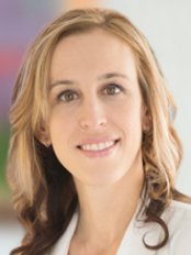Dr Kate Ross - Doctor at LA Plastic Surgery - Sarasota