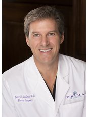 Dr Peter Ledoux - Surgeon at PRMA Center for Advance Breast Reconstruction - Huebner