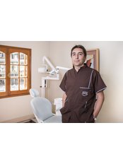 Mr Cristian Minetti - Dentist at Estética Dental Córdoba