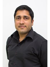 Dr Rajiv Subbaiah -  at Ooralea Dental Care