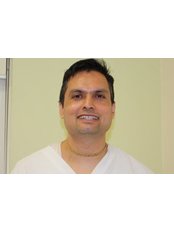 Dr Nikhil Dutt - Dentist at Royal Park Dental