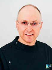 Ian Malkinson - Principal Dentist at Dental and Health On Clarendon