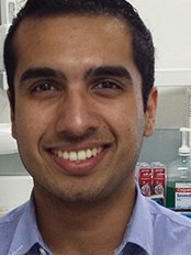 Dr Karun Krishnan - Associate Dentist at LifeCare Dental - Kingsway