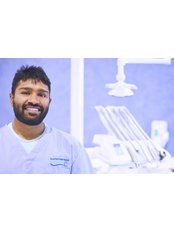 Dr Anish Shah - Dentist at Scar Borough Dental Clinic