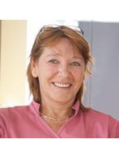 Ms Ann Van Aertselaer -  at Orthodontie Bendicte Reychler