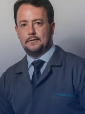 Dr Ruben  Falqueiro - Dentist at Clínica Odontológica Ruben Falqueiro