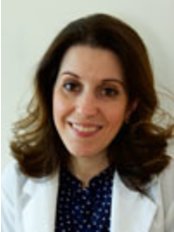 Dr Debbie Fonseca - Dentist at Dr. Garry Lunn