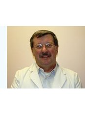Dr Robert Hodge - Orthodontist at Dr. Raymond Zhang and Associates