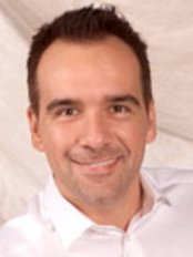 Dr Christos Sideris - Orthodontist at Dr Christos Sideris Dr Ezra Kleinman-Dollard-des-Ormeaux,