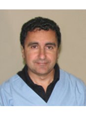 Dr Michel Kakon - Principal Dentist at Clinique Dentaire du Vieux Montreal
