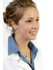 Dr Audrey Vertefeuille - Dentist at Centre Dentaire du Vieux Sherbrooke