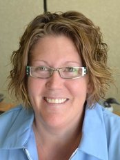 Dr Lynn Halstead -  at Halstead Denture Clinic