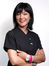 Miss Silvia R. - Receptionist at IDS DR.DAVIDE CARTA