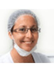Dr Julia Pereira - Dentist at Clínica Dental Sonríe