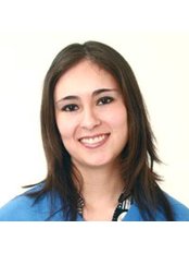Dr Pamela Ruiz - Dentist at Dra Ruth Silva- OralClass