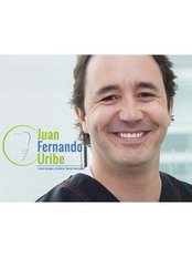 Dr Juan Fernando Uribe - Surgeon at Estetica Dental Avanzada