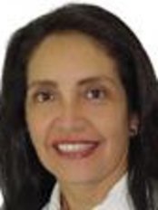 Adriana Bolivar Mora - Dentist at Promta Dental Clinic - Calazans