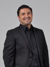 Esthetics & Implants Dental Specialists - Dr Jose Pablo Azofeifa 