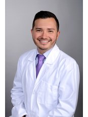 Dr. Esteban Molina - Dentist at Centro Odontologico San Juan de Tibás