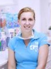 Dr Jana Jirsová - Dentist at Gratiadent Zubní Centrum