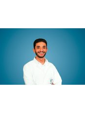 Dr Yaseen Barakat - Dentist at Bloom Dent Qatameya