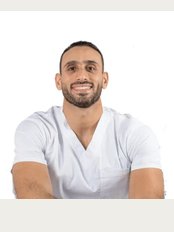 Omar Essam Implantology Clinic - Clinic 304- HCC Center, North 90th Street - Service Lane, New Cairo, Cairo, 