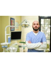 Mr Levan Lavnisky -  at Clinic 32