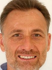 Dr Henning Walther - Orthodontist at Praxis Dr. Henning Walther