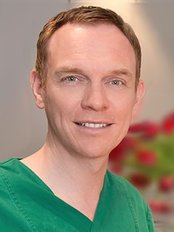Dr Thilo Meissner - Dentist at Dr.Lutz Vettin, Dr.Thilo Meissner and Partners