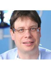 Dr Matthias Schneider - Dentist at Mkg Chirurgie Dresden: Praxis