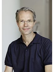Dr Peter Schütte - Dentist at Dentaloft - Nordend