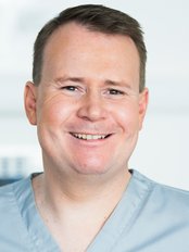 Dr Christian Georg Schlotter - Dentist at Dr Schlotter