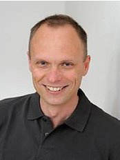 Dr Christopher Eulzer - Dentist at Praxisklinik RosenQuartier