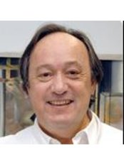 Prof Ulrich Joos - Dentist at Craniofaciale Clinic