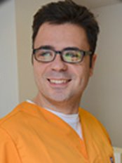 Smilestyle Dental Clinic - Mr Efthymios Papavramidis 