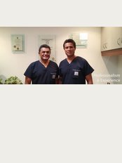 Clinicas de La Cruz - Guatemala - Drs De La Cruz