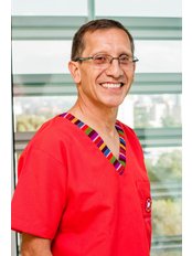 Dr Oscar Guerra - Principal Dentist at Guatemala Dental