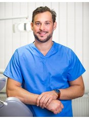 Dr Laszlo  Damjanovich - Principal Surgeon at Hungary Dental Implant - Budapest