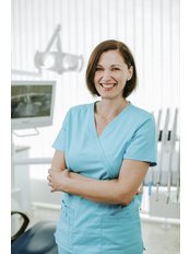 Dr. Andrea Mersich - Zahnärztin - Save on Dental Care - Budapest