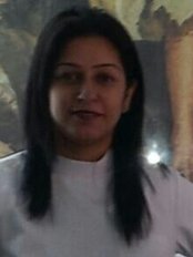 Dr Charu Vashishtha -  at Vashishtha Dental Clinic - Indrapuram