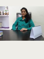 Vijay Dentsl Clinc And Implant Center - 8/9 Tikonia, opp. Taxi Stand,  Bhotia Parao, nr. nanak sweet house, Haldwani, Uttaranchal, 