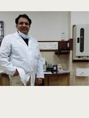 Girdhar Dental Clinic - 10 SCO, Jindal Chowk, Hisar, Haryana, 125005, 
