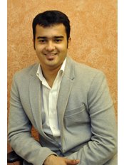 Dr.Abhishek Modi - Principal Dentist at Dr.Teeth Implant and Aesthetic Centre-Colaba